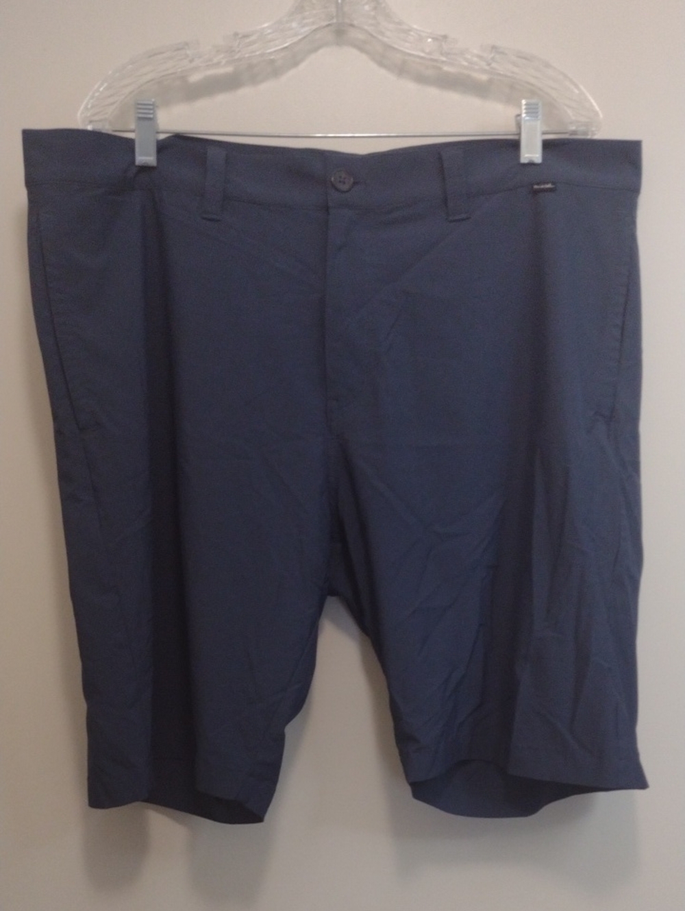 Travis Mathew Men's Striped Dark Navy  Performance Shorts (J986)
